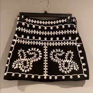 BLACK EMBROIDERED SKIRT